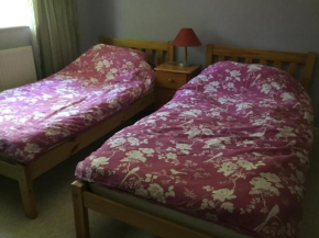 Lowri Cottage Hotel
